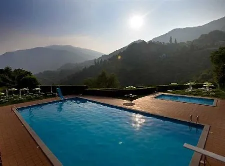 Garni 3* Тіньяле